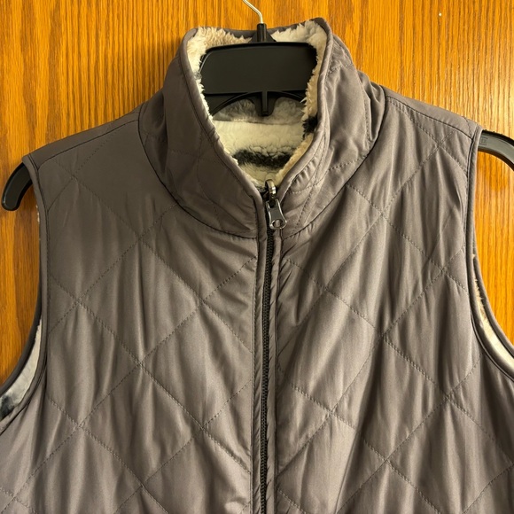 Reversible Thread & Supply Grey and Plaid Vest - Picture 2 of 9